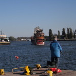 Hafen Swinemünde mit Piratenkooge für Hafenrundfahrten